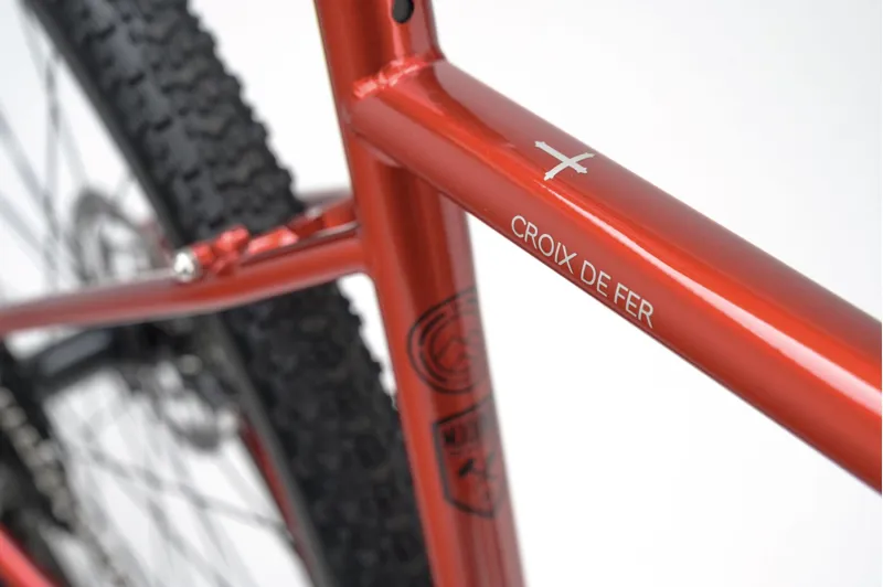 Genesis Croix De Fer 10 FB Flat Bar Road Bike in Red-5