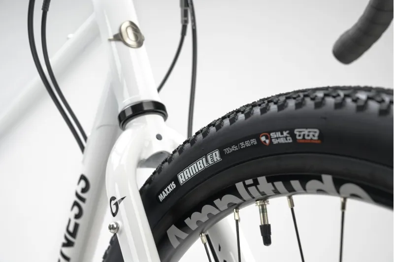 Genesis Croix De Fer 10 Gravel Road Bike in White-5