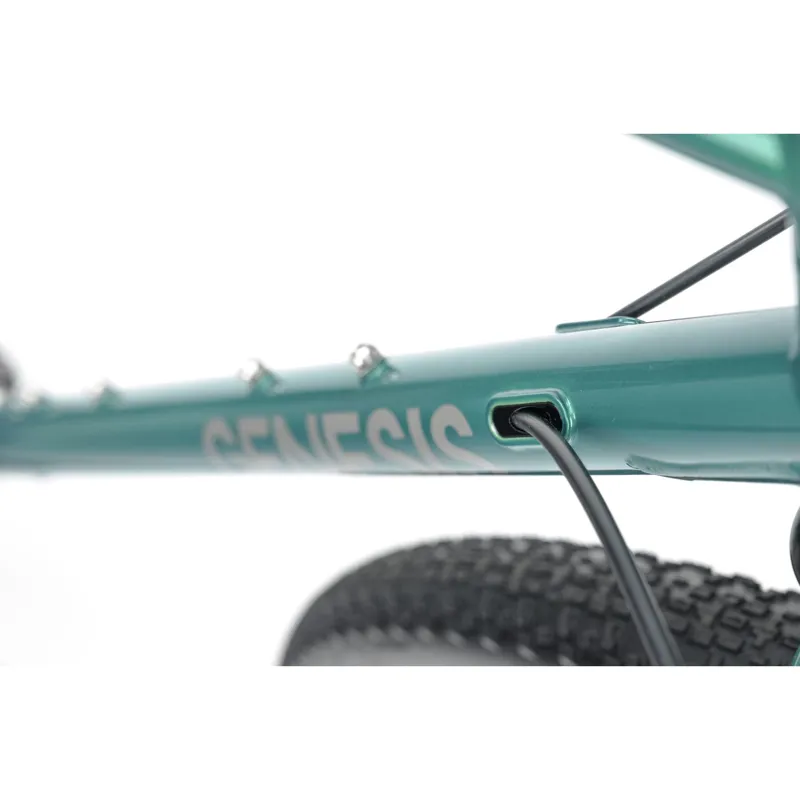 Genesis Croix De Fer 40 Gravel Road Bike in Sterling Gloss Green-8