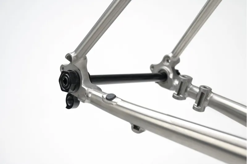 Genesis Croix De Fer 931 Frameset - Alice Clear Silver-5