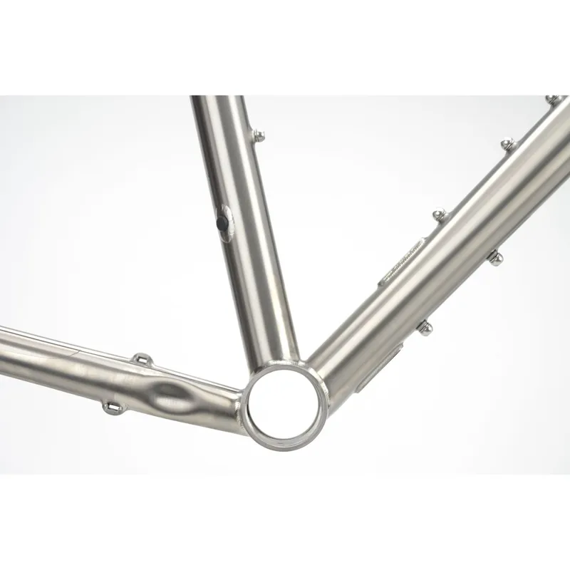 Genesis  Croix De Fer Titanium Frameset Silver-9