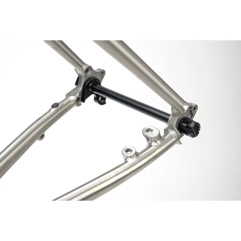 Genesis  Croix De Fer Titanium Frameset Silver-5