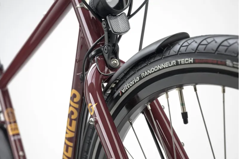 Genesis Tour De Fer 40 Touring Bike Queen Crimson Brown-10