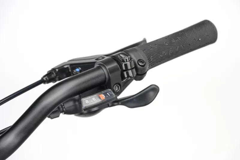 Ridgeback Dimension 24 Kids Bike in Racer Red-12