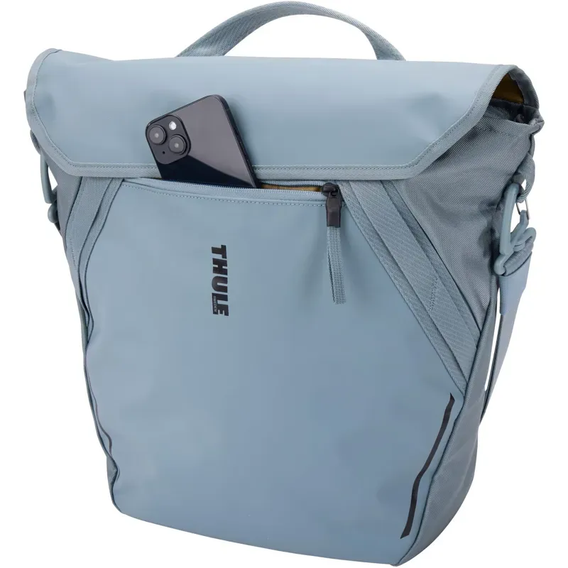Thule Chasm 22l Inlock Courier Bag in Blue-3