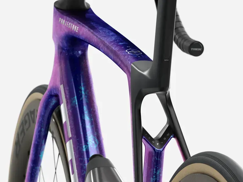 Trek Madone SLR 9 Gen 8 Road Bike in Matte Carbon Smoke/Prismatic Pearl-4