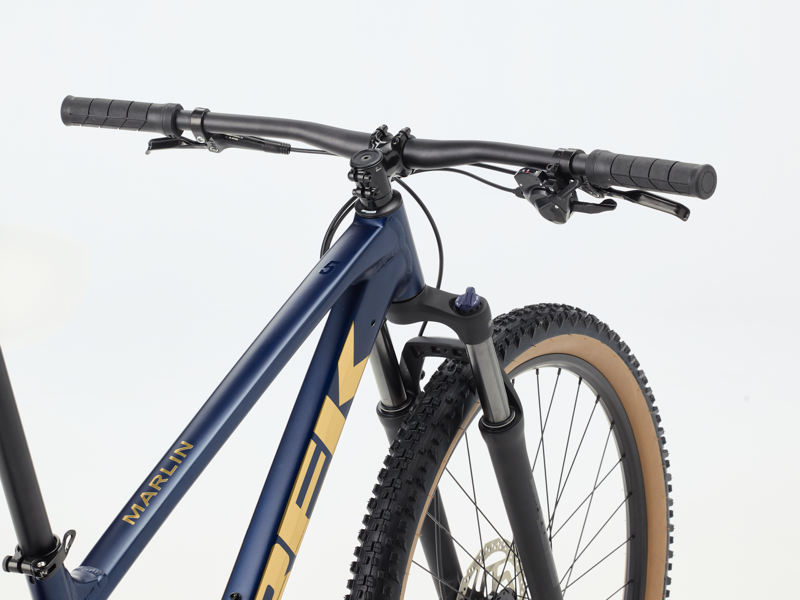 Trek Marlin 5 Gen 3 XC MTB in Mulsanne Blue-2