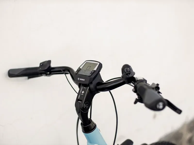 Trek Verve+ 2 Lowstep 300wh Electric Hybrid Bike in Blue-5