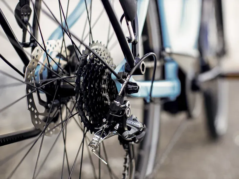 Trek Verve+ 2 Lowstep 300wh Electric Hybrid Bike in Blue-4